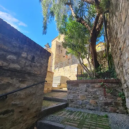 Casa Luna Centro Storico Sanremo